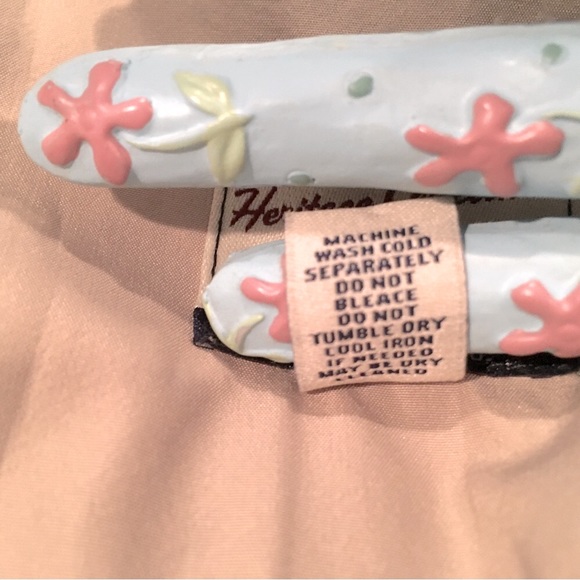 HERITAGE COLLECTION BY BASS DOUBLE BREASTED RAIN JACKET WITH TIE BELT. SIZE XL. - Picture 6 of 12